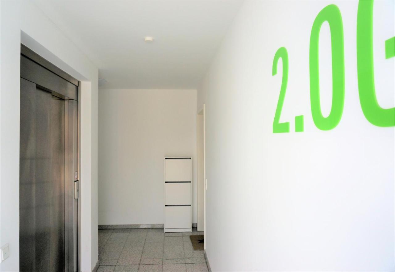 Mein Apartment, Stars Mit Balkon Und Klima Fuer Bis Zu 4 Personen 프랑켄탈 외부 사진