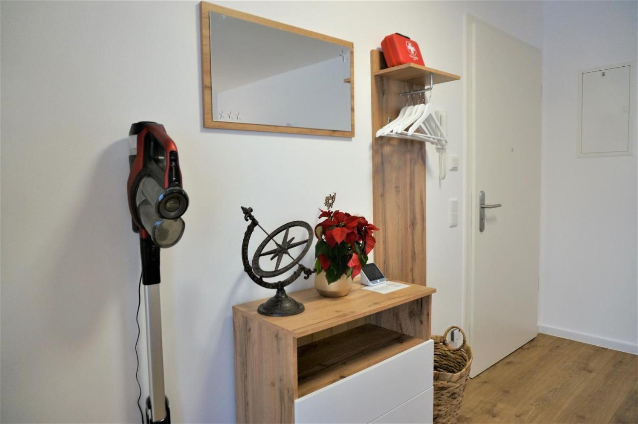 Mein Apartment, Stars Mit Balkon Und Klima Fuer Bis Zu 4 Personen 프랑켄탈 외부 사진