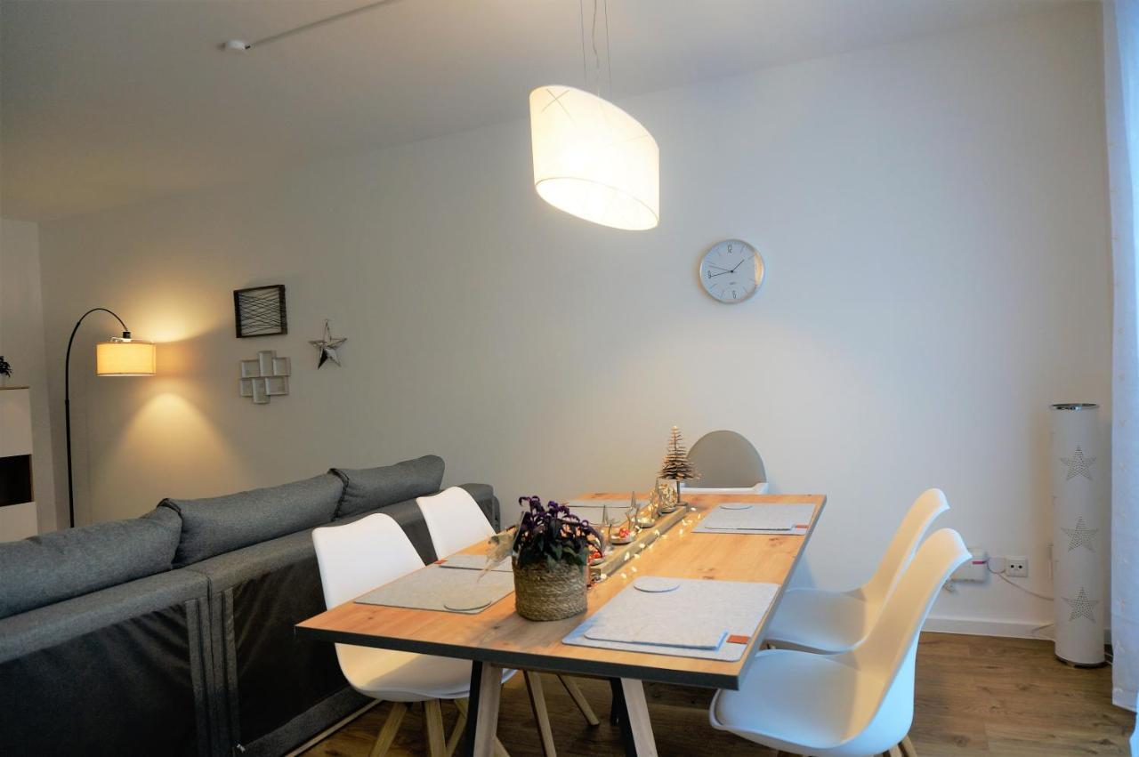 Mein Apartment, Stars Mit Balkon Und Klima Fuer Bis Zu 4 Personen 프랑켄탈 외부 사진