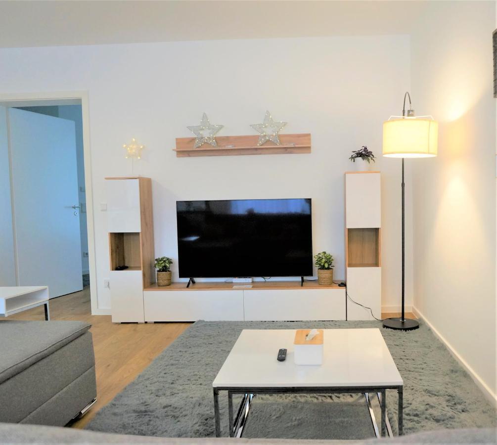 Mein Apartment, Stars Mit Balkon Und Klima Fuer Bis Zu 4 Personen 프랑켄탈 외부 사진