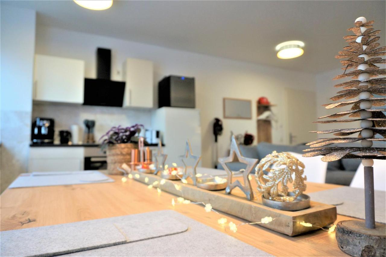 Mein Apartment, Stars Mit Balkon Und Klima Fuer Bis Zu 4 Personen 프랑켄탈 외부 사진